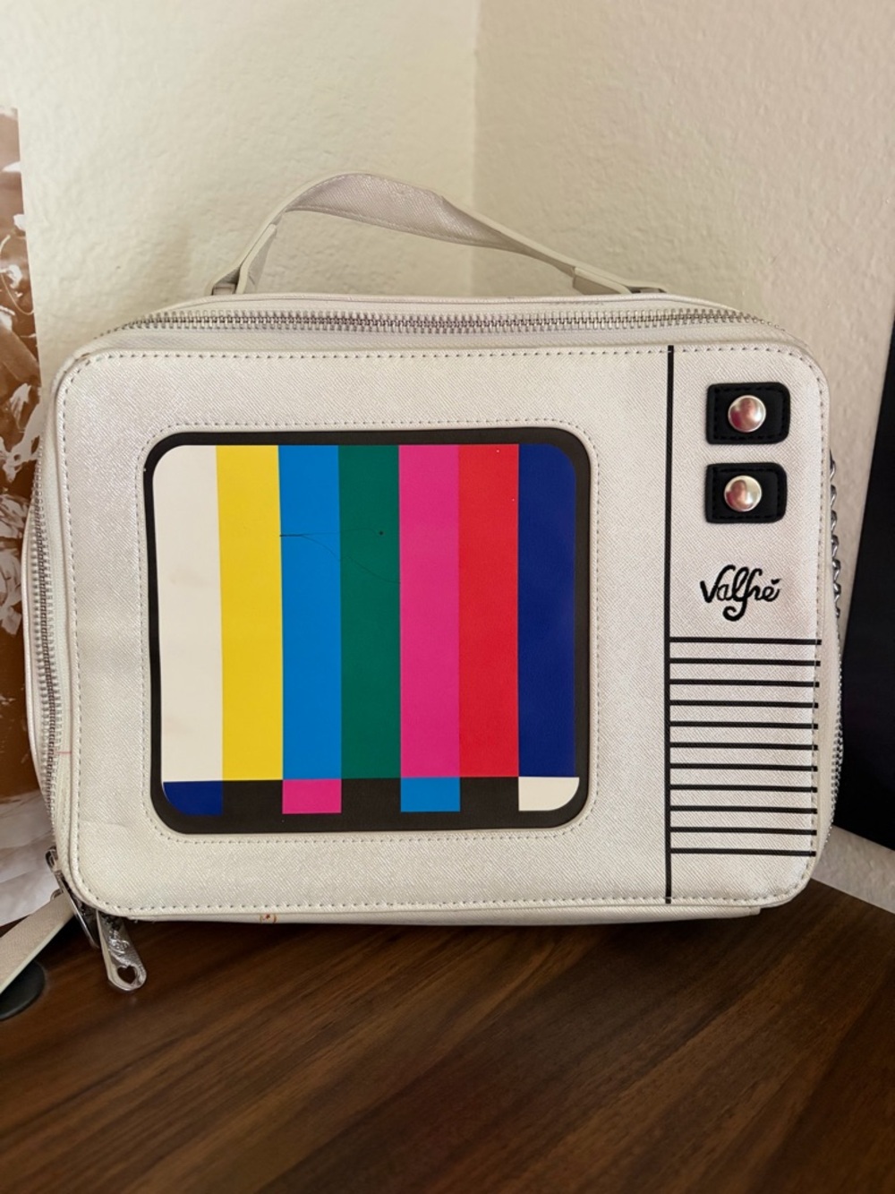 Valfre tv bag